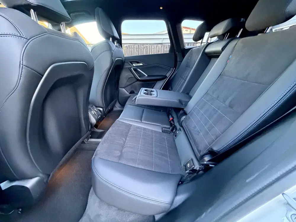 BMW iX1 xDrive30 M-Sport Pano uit 2025, foto 14