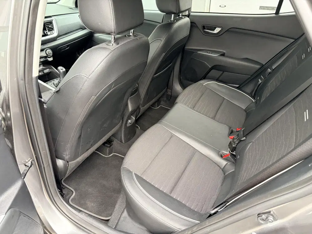 Kia Stonic 1.0 T-GDi MHEV GT-Line uit 2025, foto 14