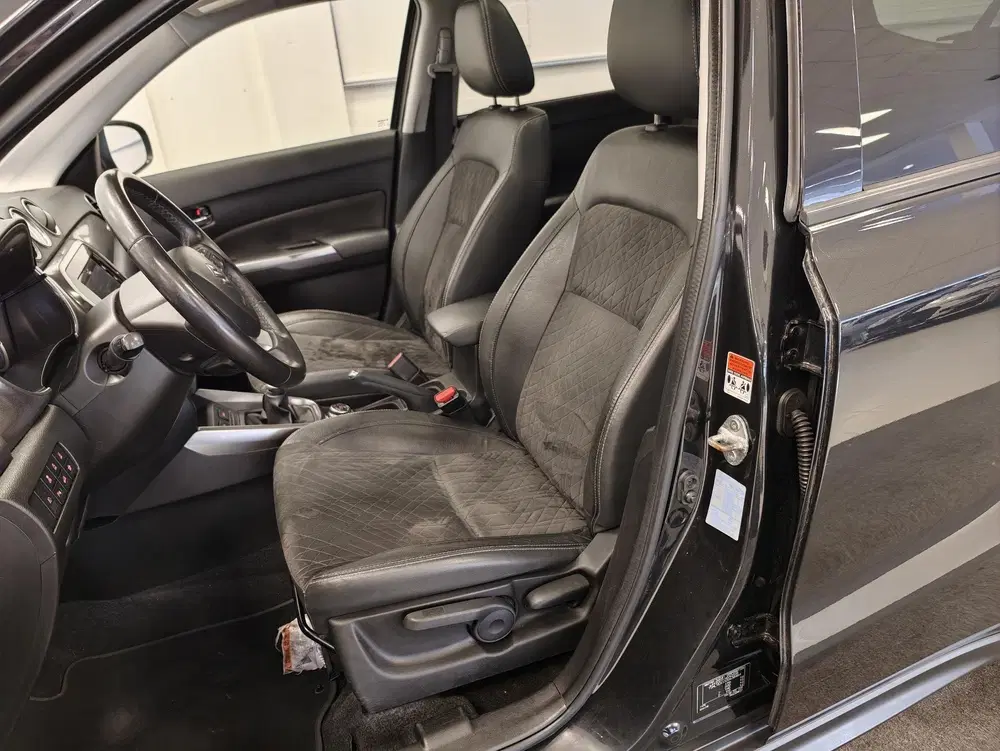 Suzuki Vitara 1.4 Boosterjet AllGrip Stijl Camera Navi C uit 2019, foto 7