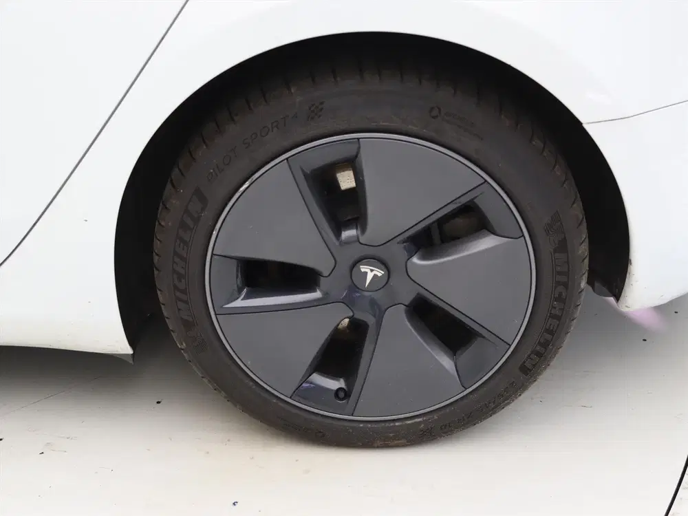 Tesla Model 3 Standard RWD Plus UPGRADE 95% SoH [ LFP-AC uit 2023, foto 13