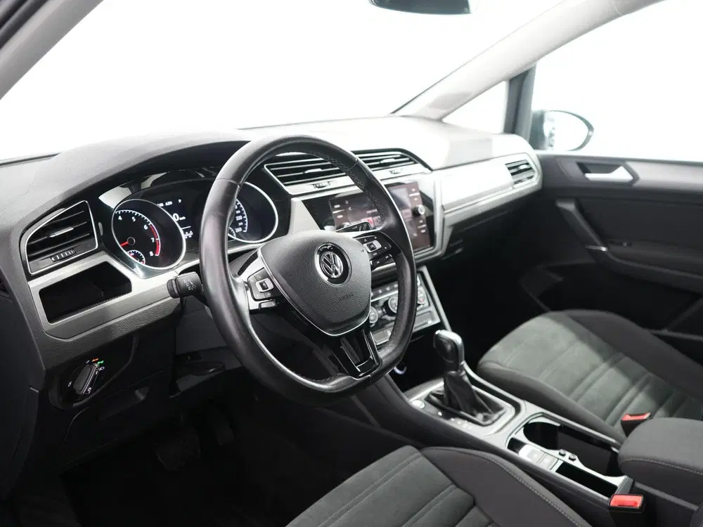 Volkswagen Touran 1.5 TSI Highline Business R 7p uit 2019, foto 7