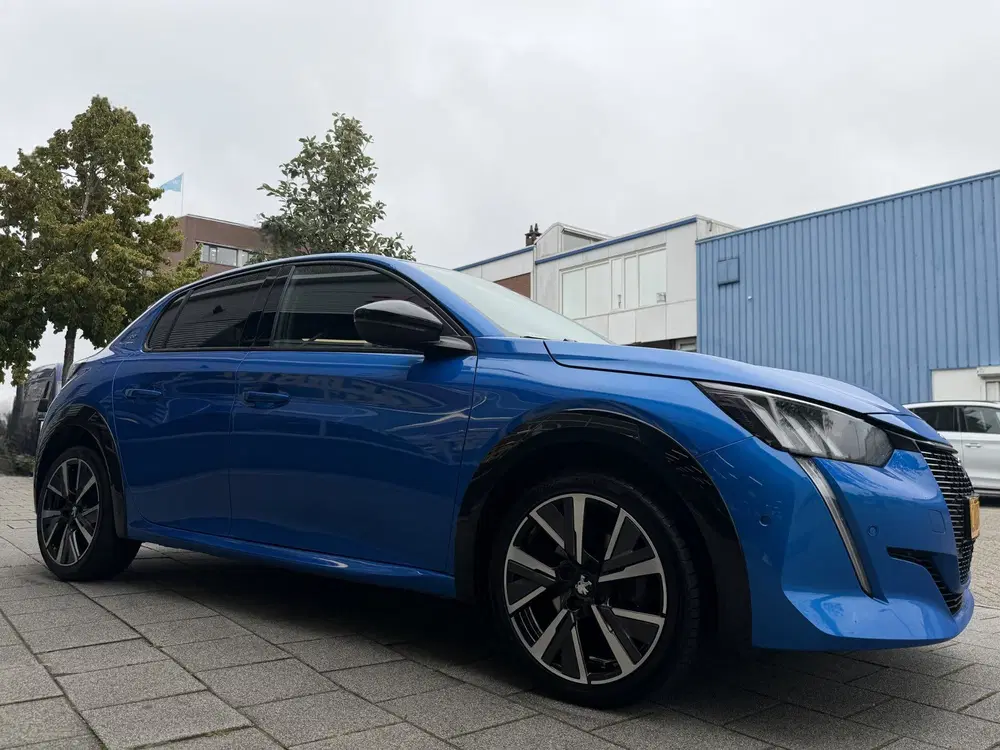 Peugeot 208 1.2 PureTech GT Pack uit 2021, foto 10