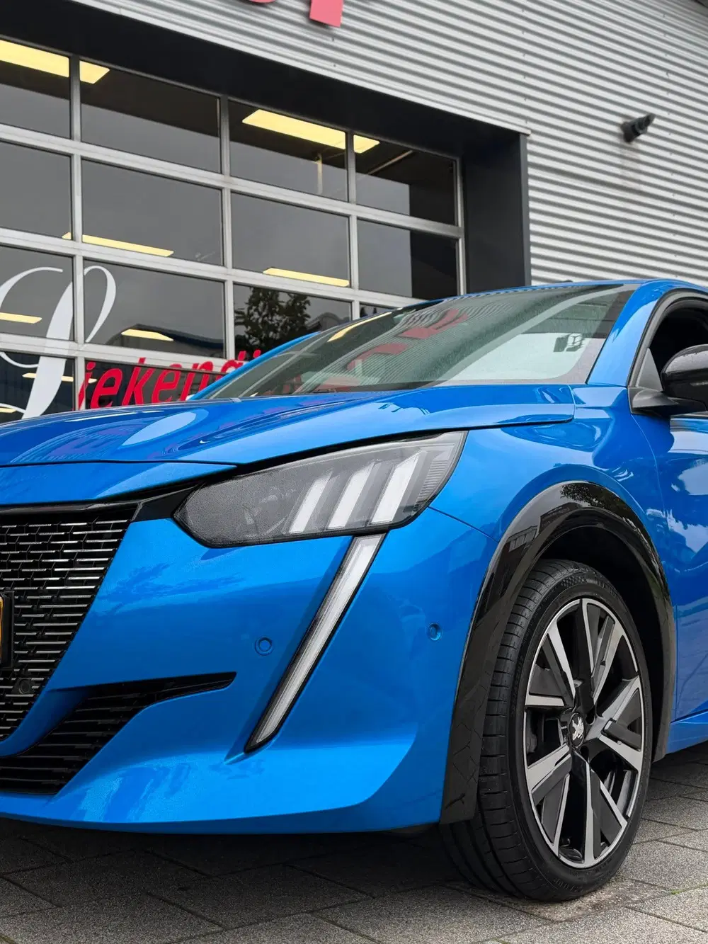 Peugeot 208 1.2 PureTech GT Pack uit 2021, foto 13