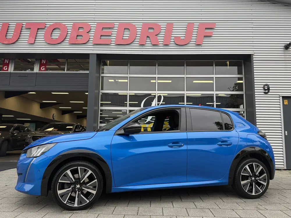 Peugeot 208 1.2 PureTech GT Pack uit 2021, foto 6
