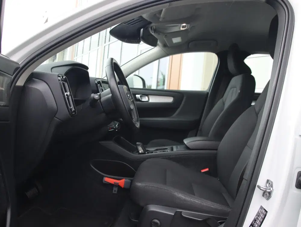 Volvo XC40 1.5 T3 Momentum Pro uit 2019, foto 4