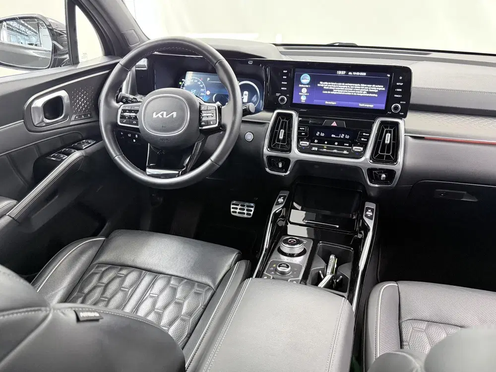 Kia Sorento 1.6 T-GDI Plug-in Hybrid 4WD ExecutiveLine uit 2024, foto 9