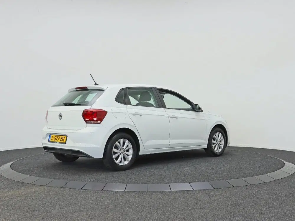 Volkswagen Polo 1.0 TSI Life uit 2019, foto 2