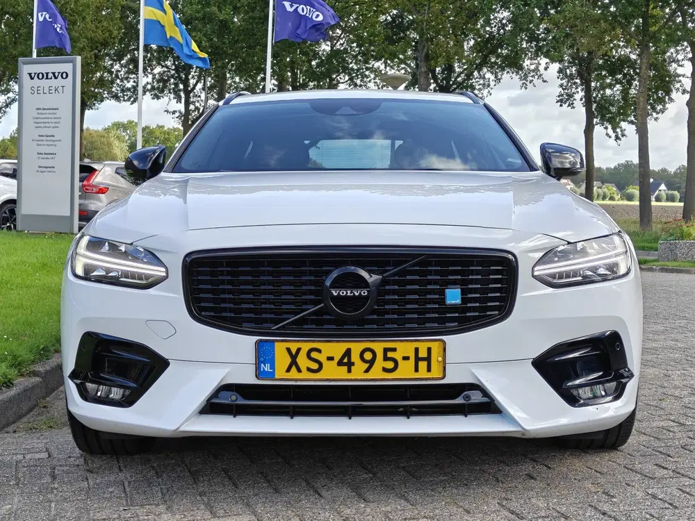 Volvo V90 T4 210PK Business Sport uit 2019, foto 2