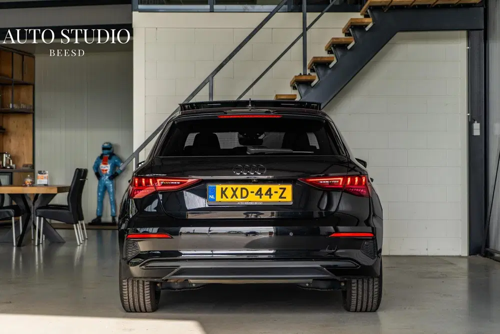 Audi A3 40 TFSI e S-line uit 2021, foto 12