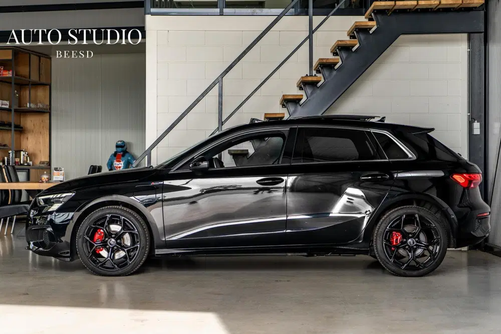 Audi A3 40 TFSI e S-line uit 2021, foto 5
