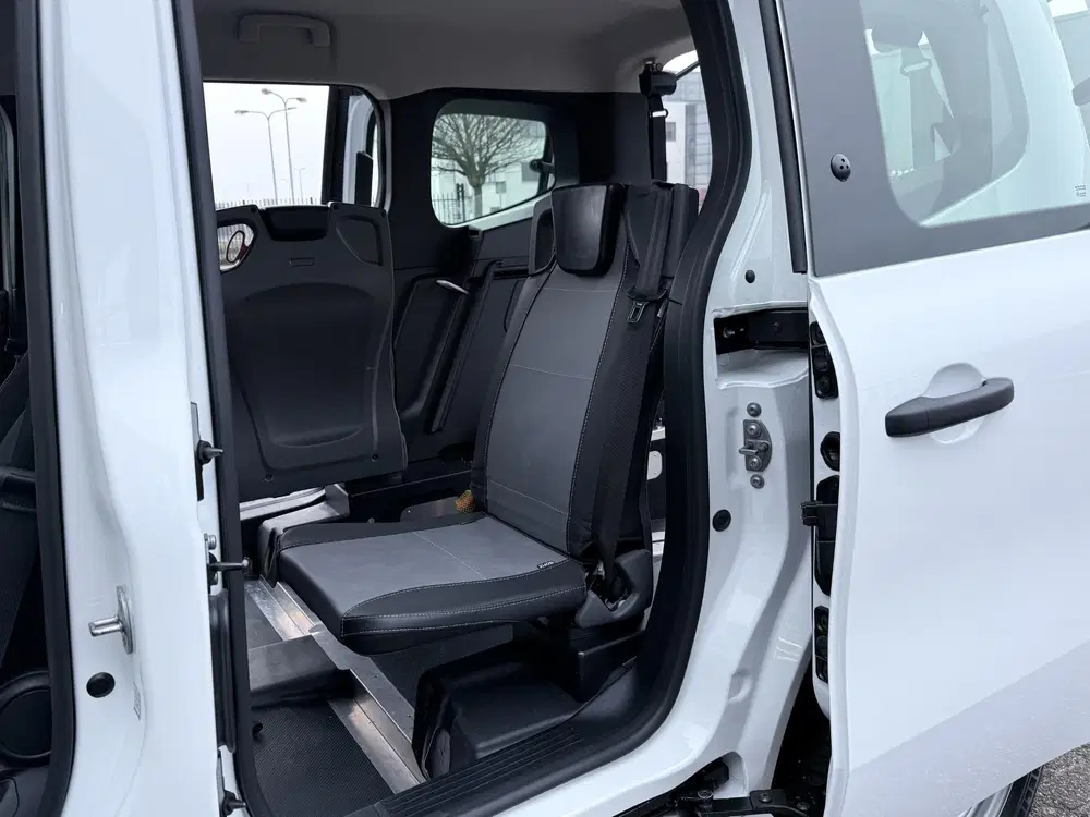 Mercedes-Benz Citan 113 L1 benzine Rolstoelauto uit 2024, foto 8