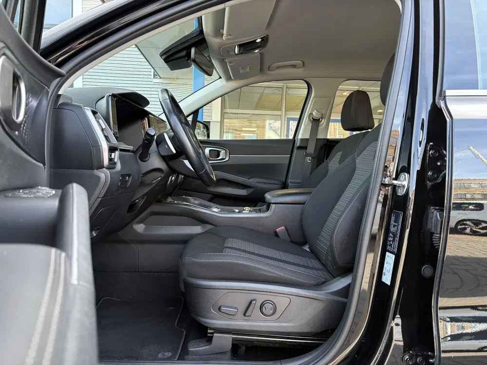 Kia Sorento 1.6 T-GDI Hybrid 2WD DynamicLine 7p. HEV uit 2022, foto 15