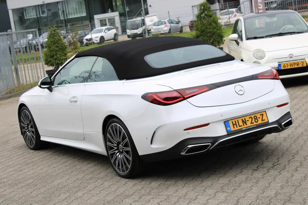 Mercedes-Benz CLE 200 AMG Cabrio Burmester uit 2024, foto 13