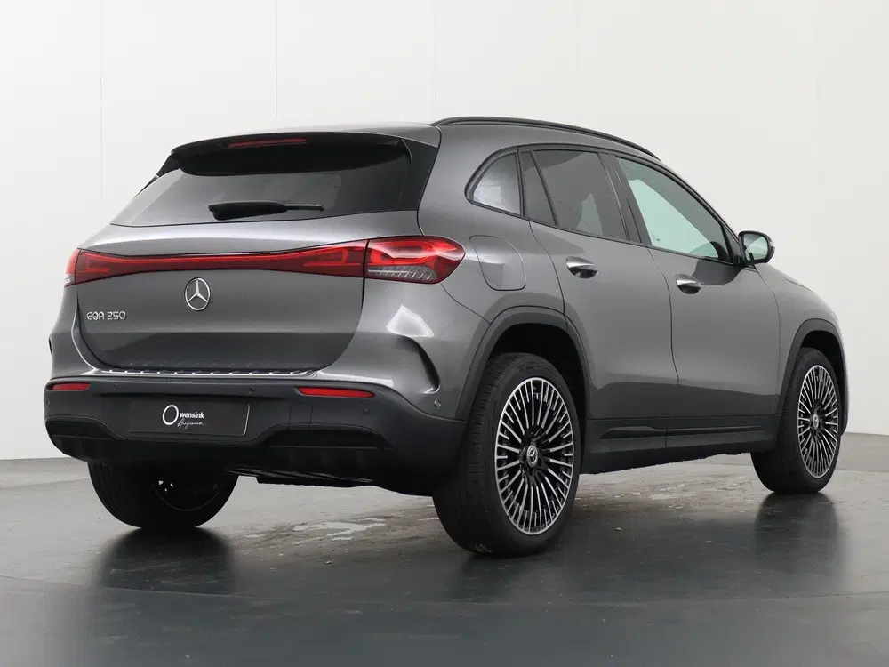 Mercedes-Benz EQA 250 AMG Line 67 kWh uit 2023, foto 2