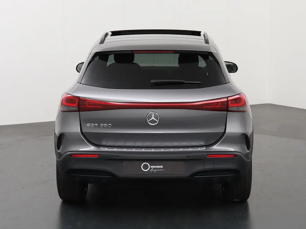 Mercedes-Benz EQA 250 AMG Line 67 kWh uit 2023, foto 4