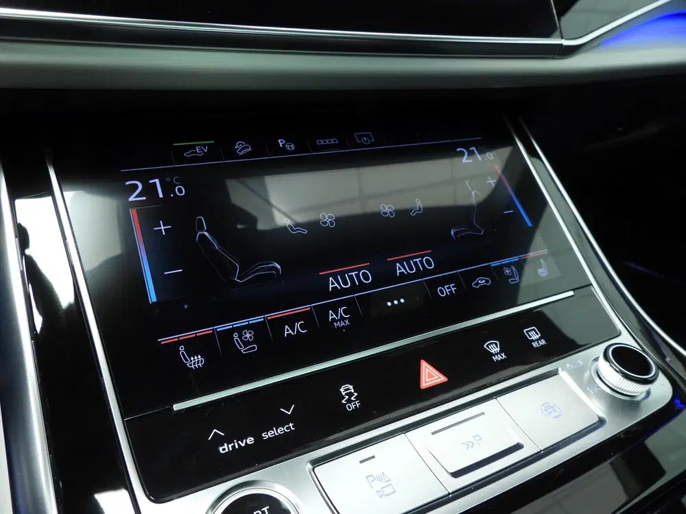 Audi Q7 55 TFSI e quattro Pro Line S uit 2024, foto 14