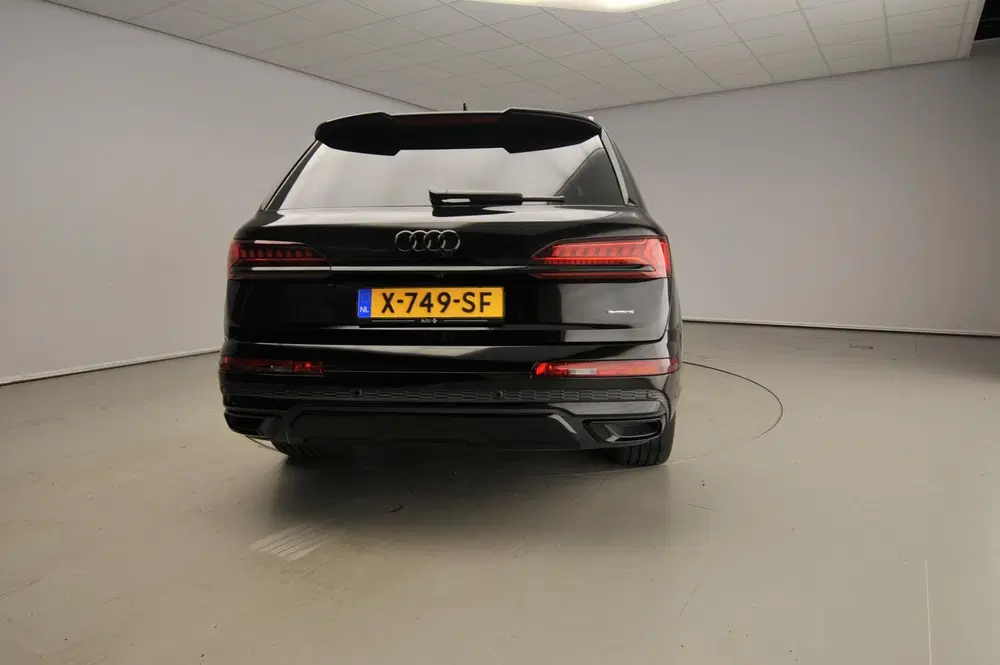 Audi Q7 55 TFSI e quattro Pro Line S uit 2024, foto 3