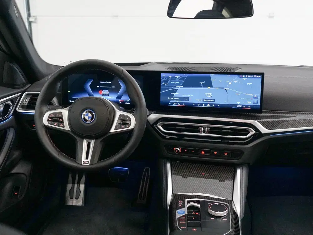 BMW i4 M50 Schuifdak uit 2024, foto 10