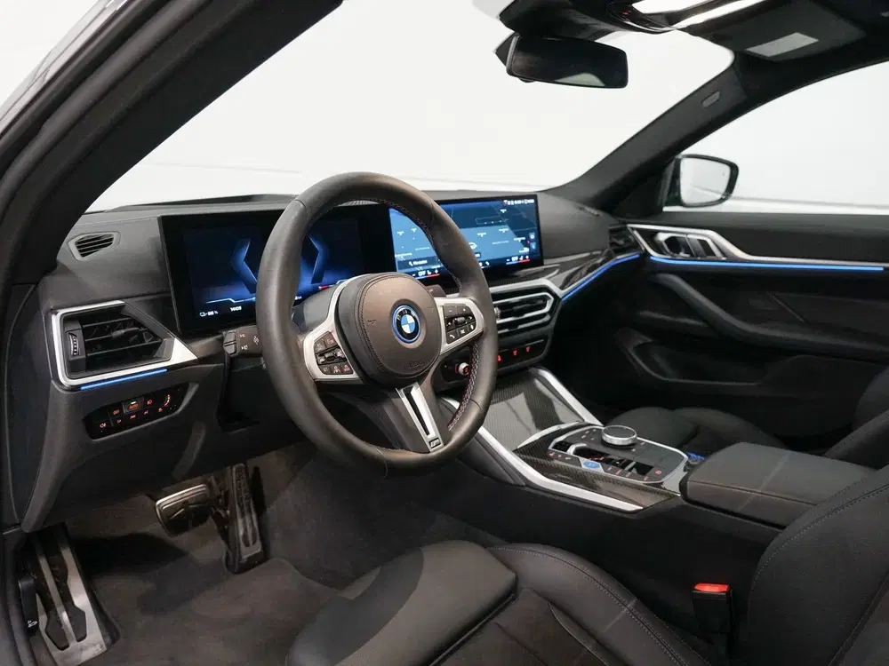 BMW i4 M50 Schuifdak uit 2024, foto 8