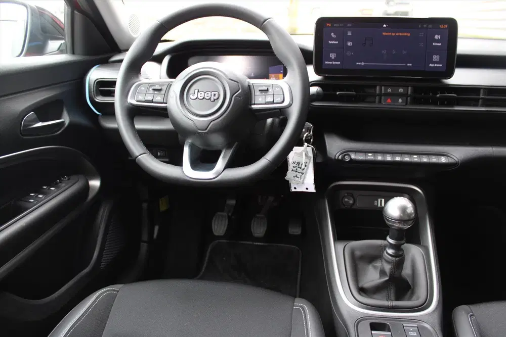Jeep Avenger Altitude 100pk All-Seasonbanden I Adaptive uit 2024, foto 12