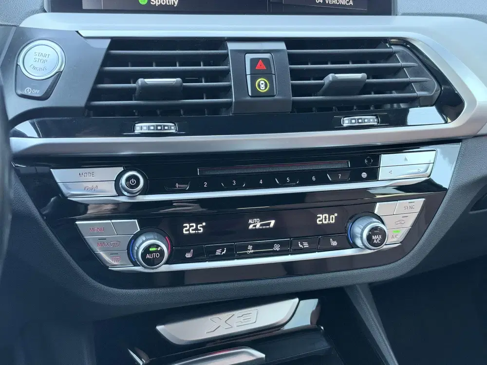 BMW X3 xDrive20i High Executive M sport uit 2019, foto 9
