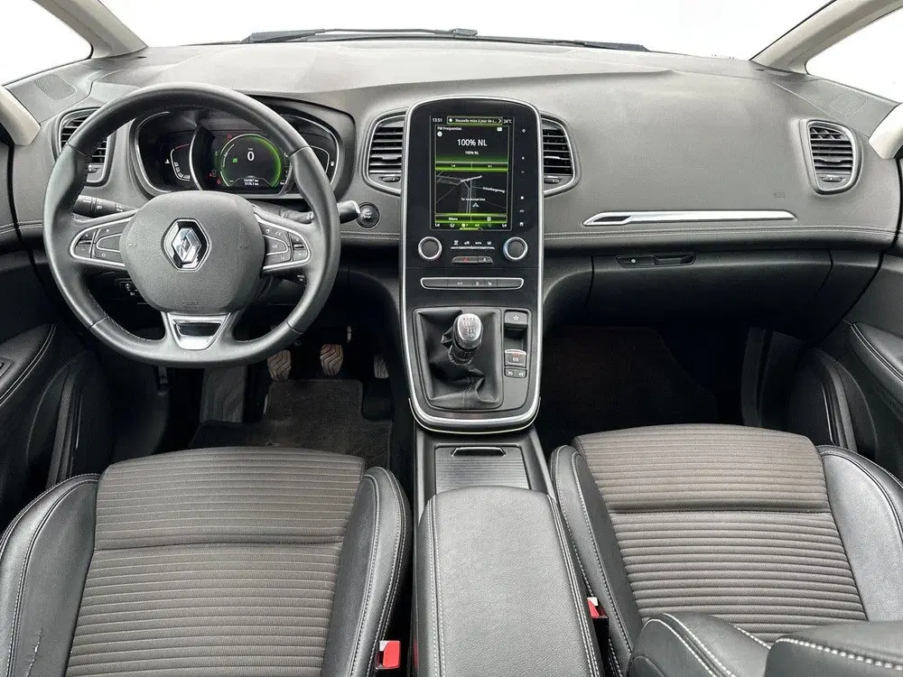 Renault Scenic Scénic 1.3 TCe Intens CAMERA uit 2019, foto 2