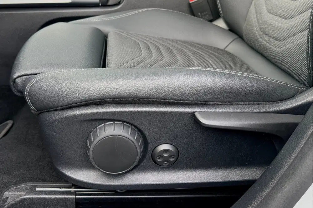 Mercedes-Benz EQB 300 4MATIC Luxury Line 67 kWh PANO BURMEST uit 2023, foto 5