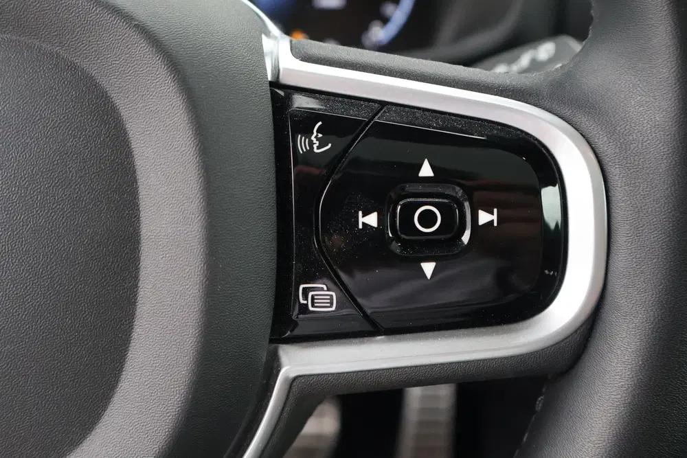 Volvo V60 2.0 T6 Recharge AWD R-Design uit 2022, foto 14