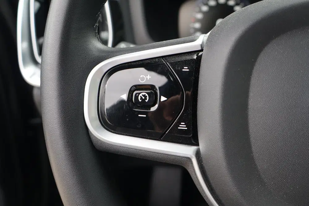 Volvo V60 2.0 T6 Recharge AWD R-Design uit 2022, foto 15