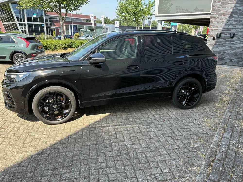 Volkswagen Tiguan 1.5 eHybrid R-Line Edition 272 PK uit 2025, foto 6