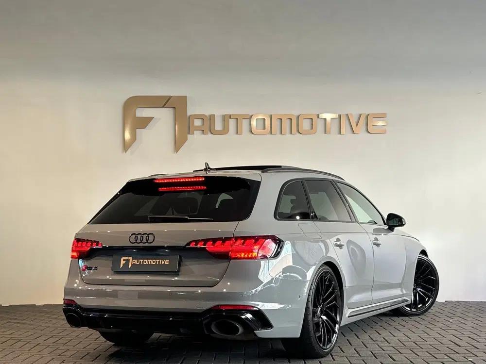 Audi A4 RS4 Avant 2.9 TFSI quattro Pano uit 2023, foto 4