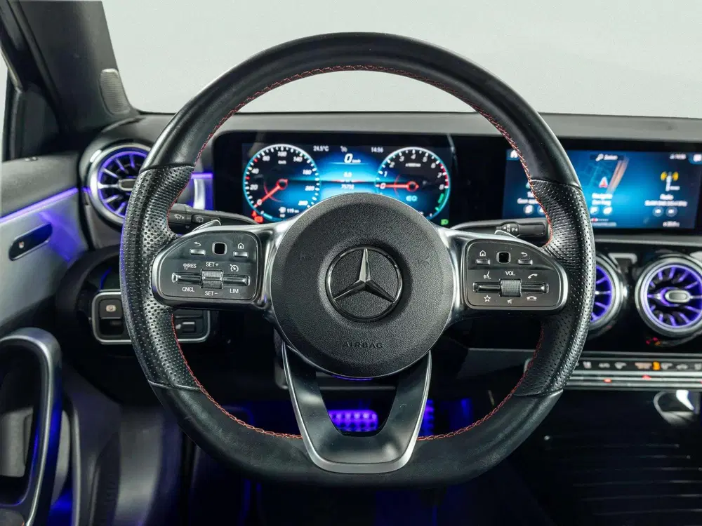 Mercedes-Benz A-Klasse 250 e Business Solution AMG uit 2022, foto 15