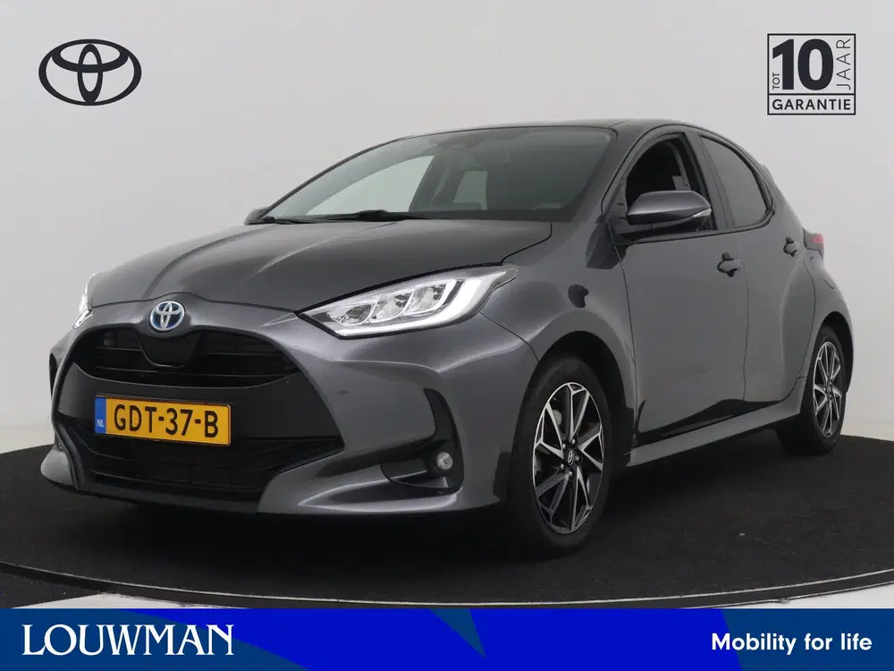 Toyota Yaris 1.5 Hybrid Dynamic Limited uit 2023