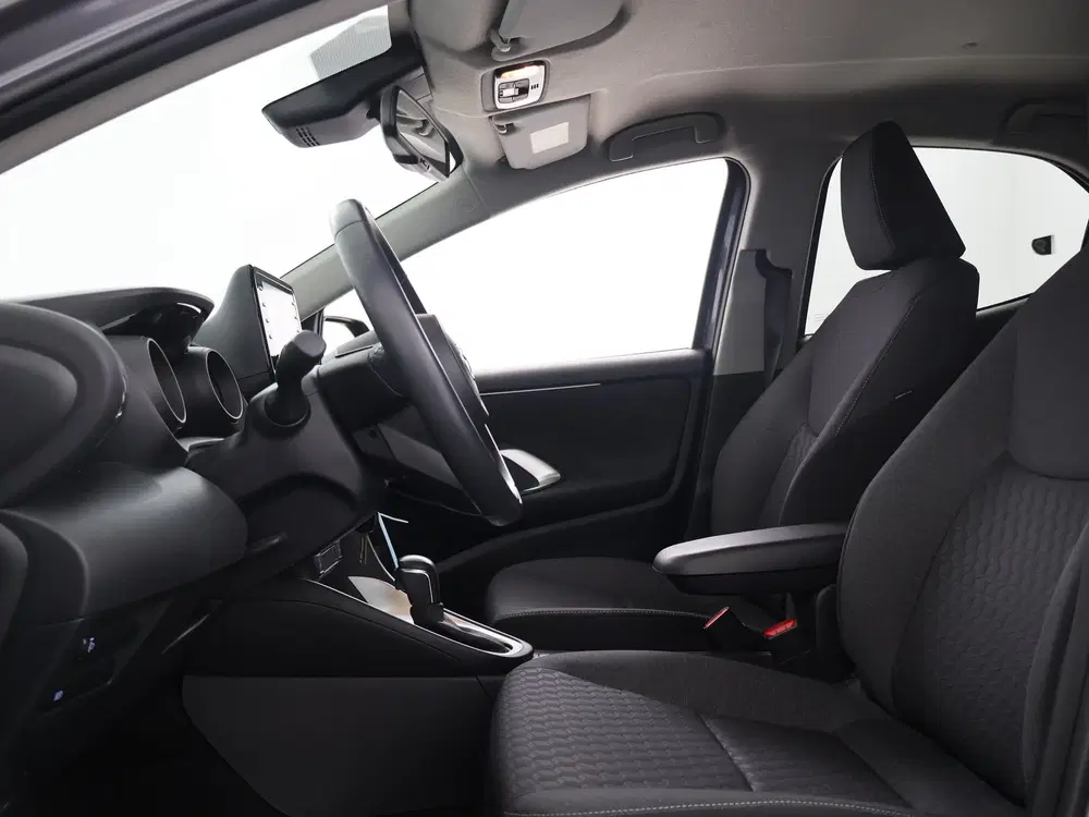 Toyota Yaris 1.5 Hybrid Dynamic Limited uit 2023, foto 15