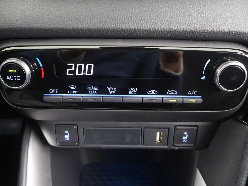 Toyota Yaris 1.5 Hybrid Dynamic Limited uit 2023, foto 9