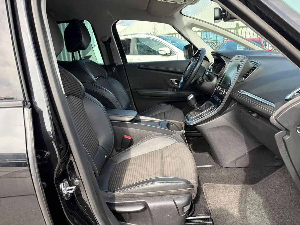 Renault Grand Scenic Grand Scénic 1.3 TCe Bose 7p. Clima uit 2019, foto 11