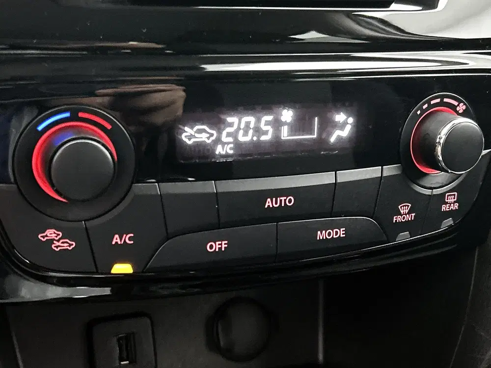 Suzuki Vitara 1.4 Boosterjet Select Smart Hybrid uit 2021, foto 10