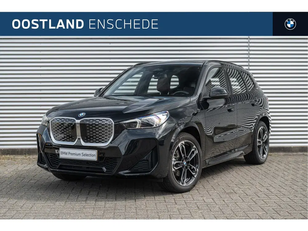 BMW iX1 eDrive20 M Sport uit 2025