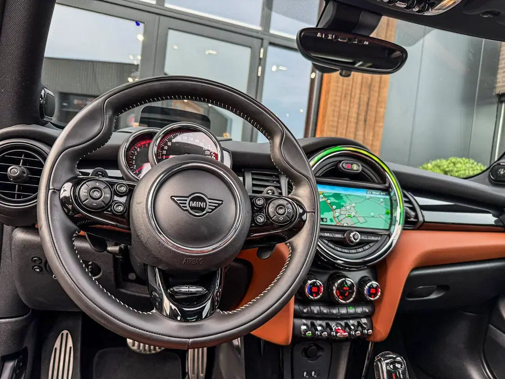 Mini John Cooper Works 2.0 John Cooper Works Chili F1 aut 231pk uit 2019, foto 2