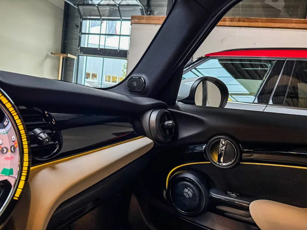 Mini John Cooper Works 2.0 Cooper S John Cooper Works F1 aut uit 2022, foto 12