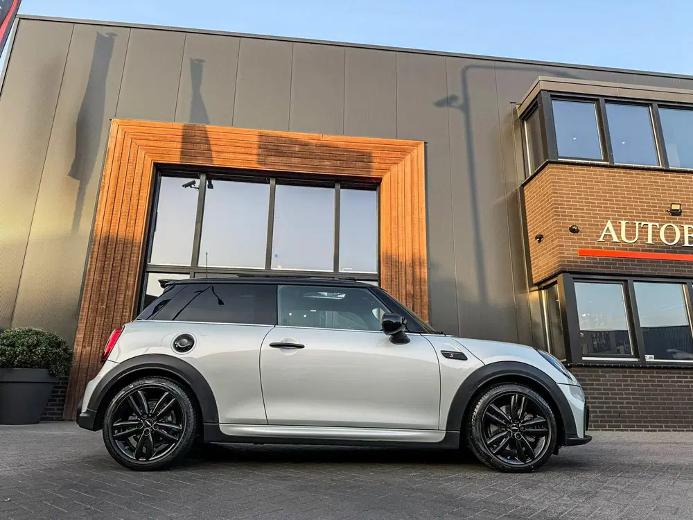 Mini John Cooper Works 2.0 Cooper S John Cooper Works F1 aut 178p uit 2022, foto 3