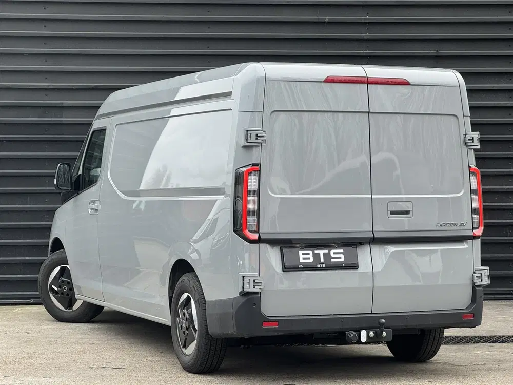 Farizon SV L2H2 83 kWh 270 Graden deuren Trekhaak 220 uit 2026, foto 3