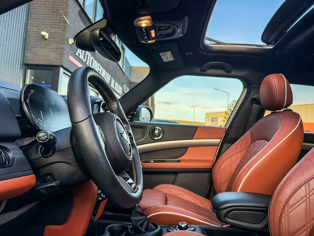 Mini Countryman Mini Countryman Cooper S E ALL4 John Coope uit 2021, foto 12