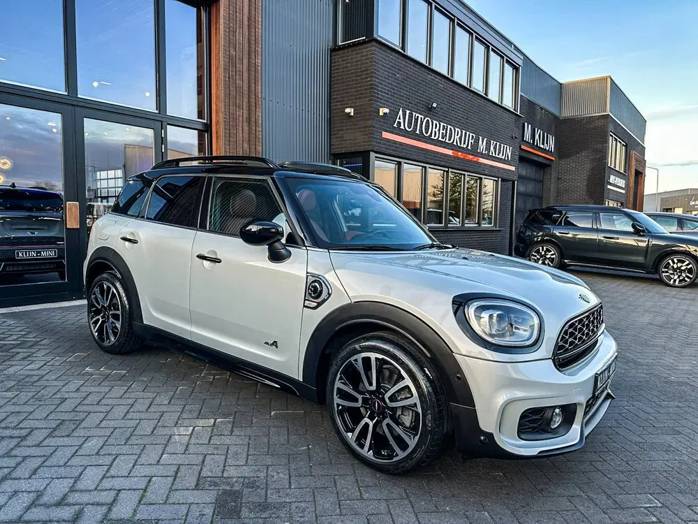 Mini Countryman Mini Countryman Cooper S E ALL4 John Coope uit 2021, foto 13