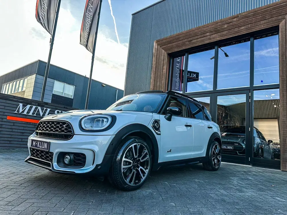 Mini Countryman Mini Countryman Cooper S E ALL4 John Coope uit 2021, foto 5