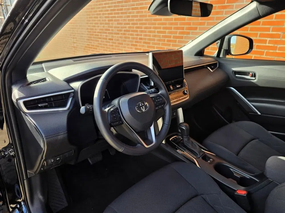 Toyota Corolla Cross Hybrid 140 Dynamic uit 2024, foto 5