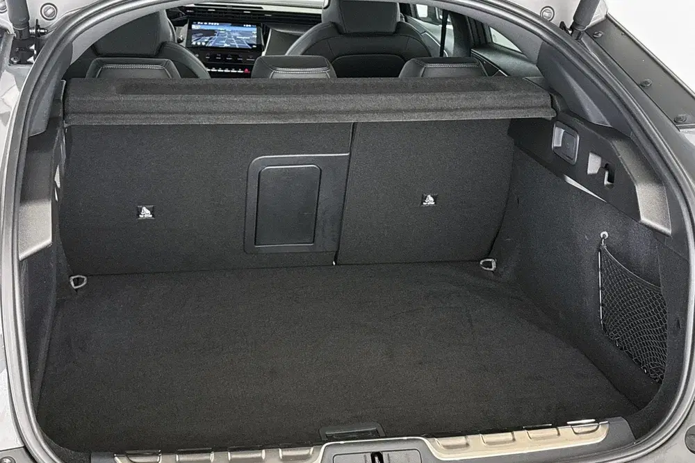 Peugeot 408 1.6 HYbrid 225 GT Pano FOCAL Massage 360 C uit 2024, foto 11