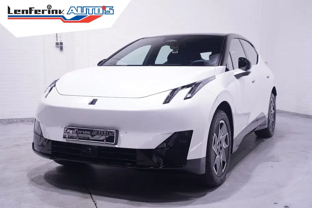 Lynk & Co 02 Core 66 kWh SOH 99% Apple Carplay Panorama uit 2026