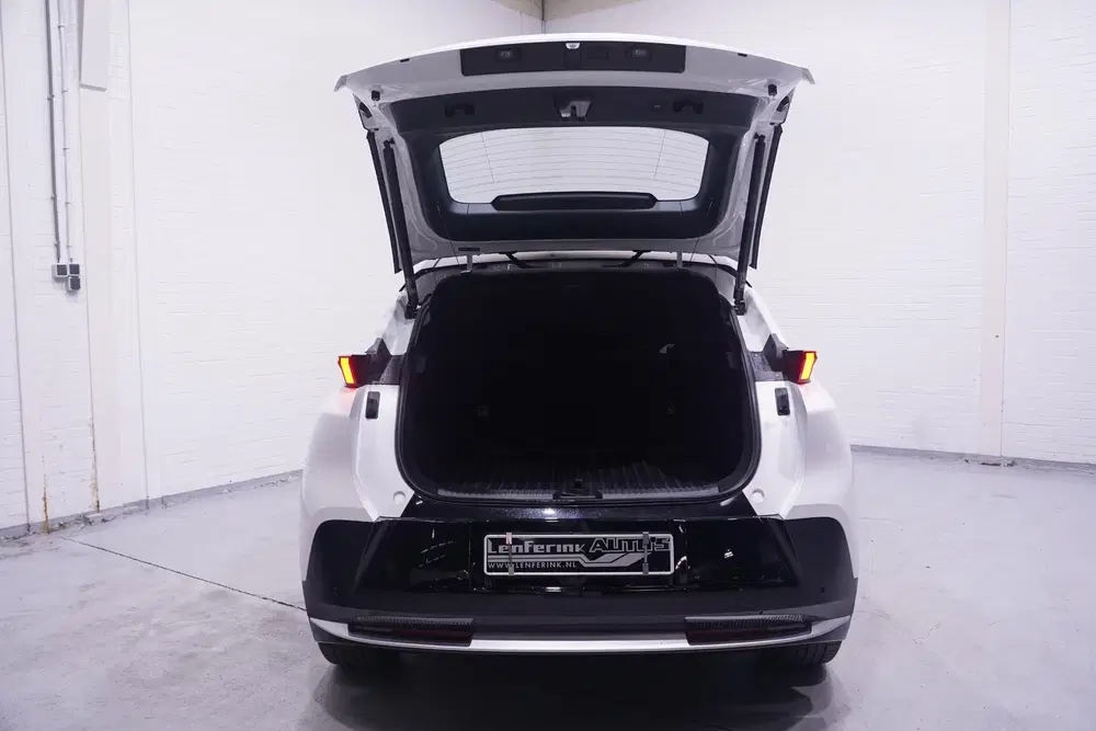 Lynk & Co 02 Core 66 kWh SOH 99% Apple Carplay Panorama uit 2026, foto 15