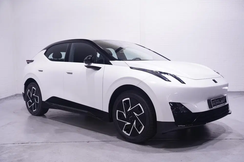Lynk & Co 02 Core 66 kWh SOH 99% Apple Carplay Panorama uit 2026, foto 3